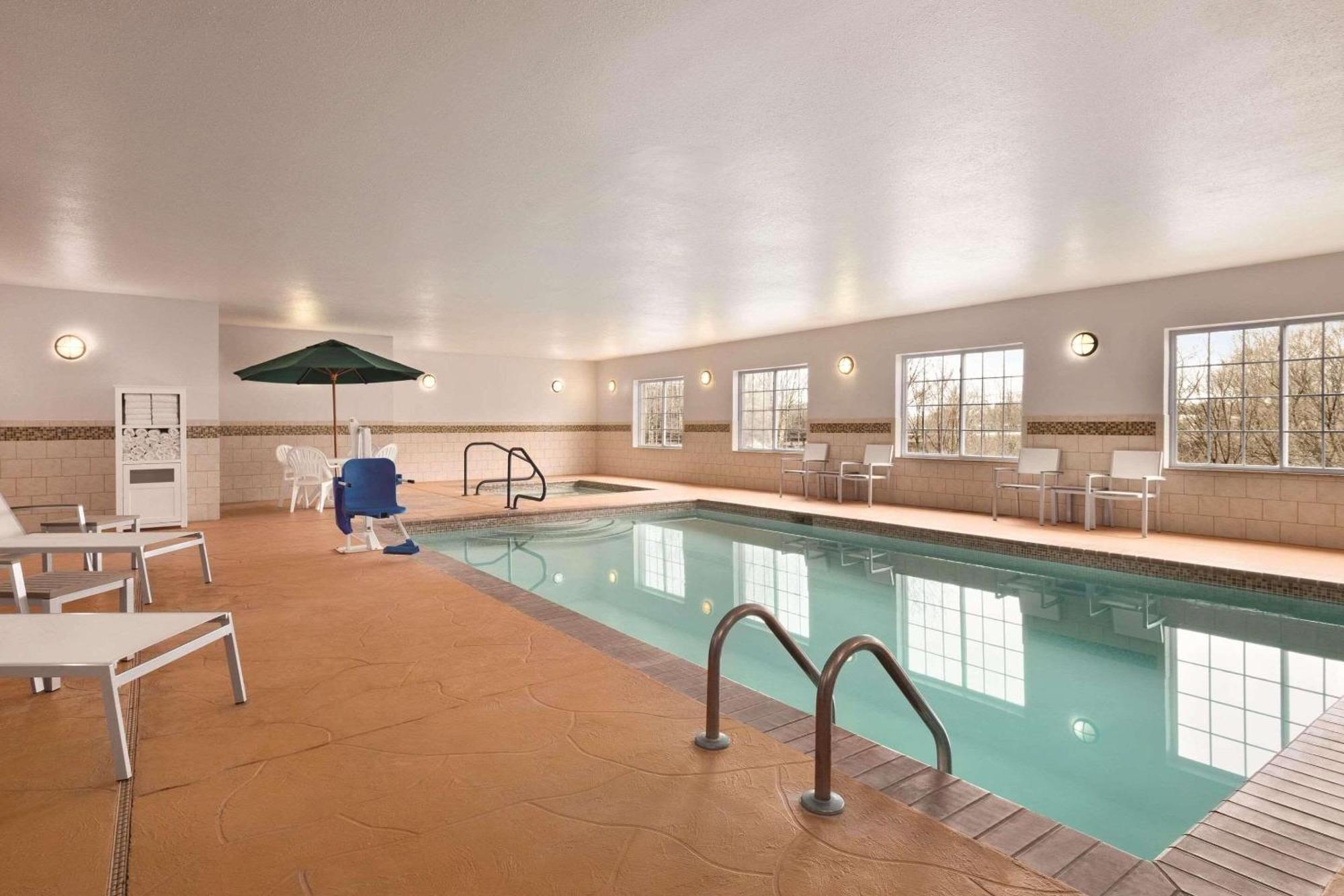 Country Inn & Suites By Radisson, Madison, Al Экстерьер фото