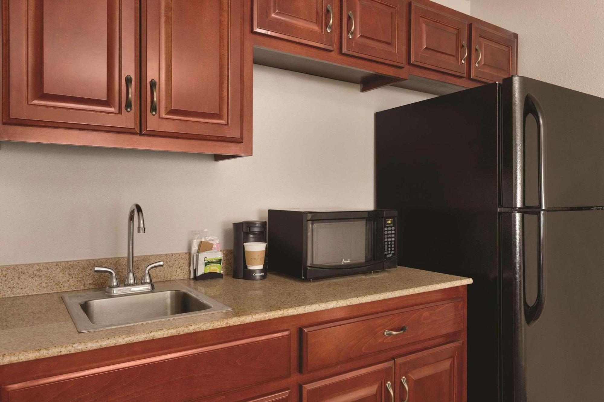 Country Inn & Suites By Radisson, Madison, Al Экстерьер фото