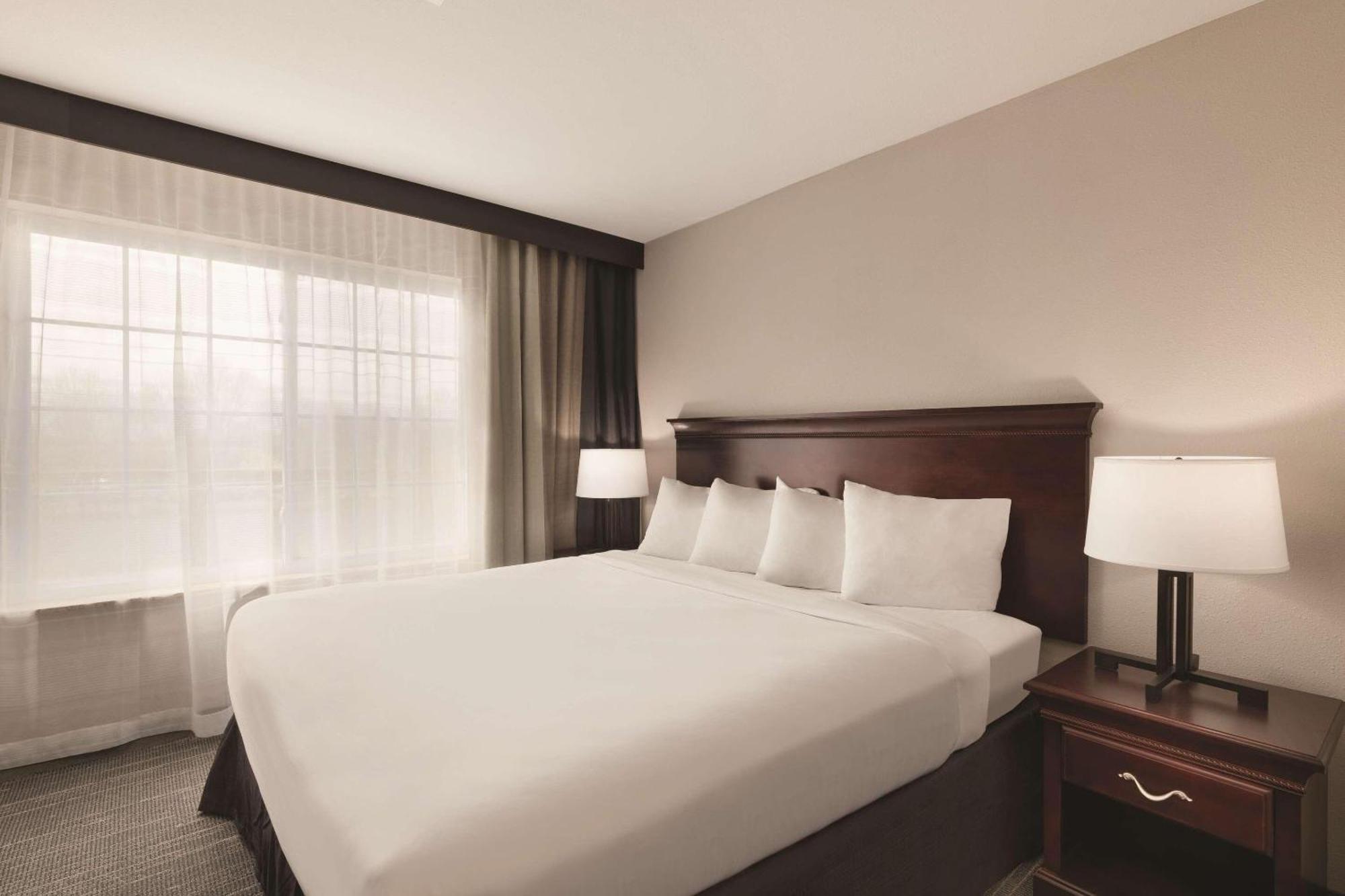 Country Inn & Suites By Radisson, Madison, Al Экстерьер фото