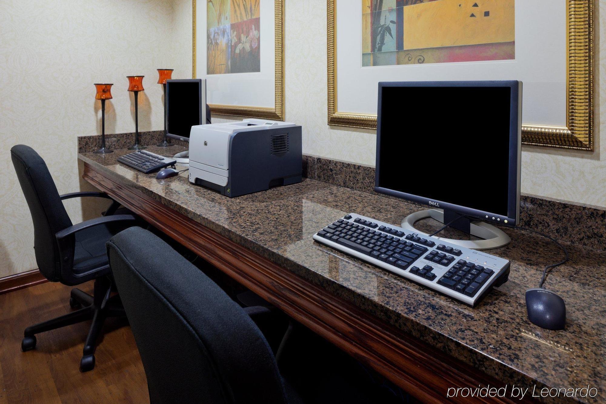 Country Inn & Suites By Radisson, Madison, Al Бизнес фото